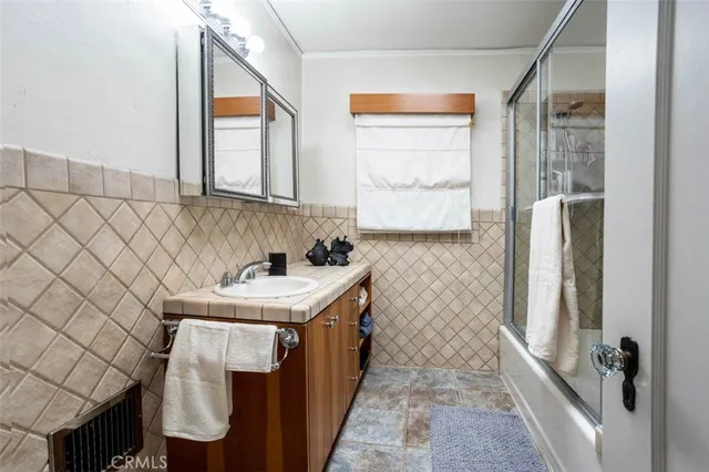 $1,420,000 | 989 Coronado Drive, Glendale, CA 91206