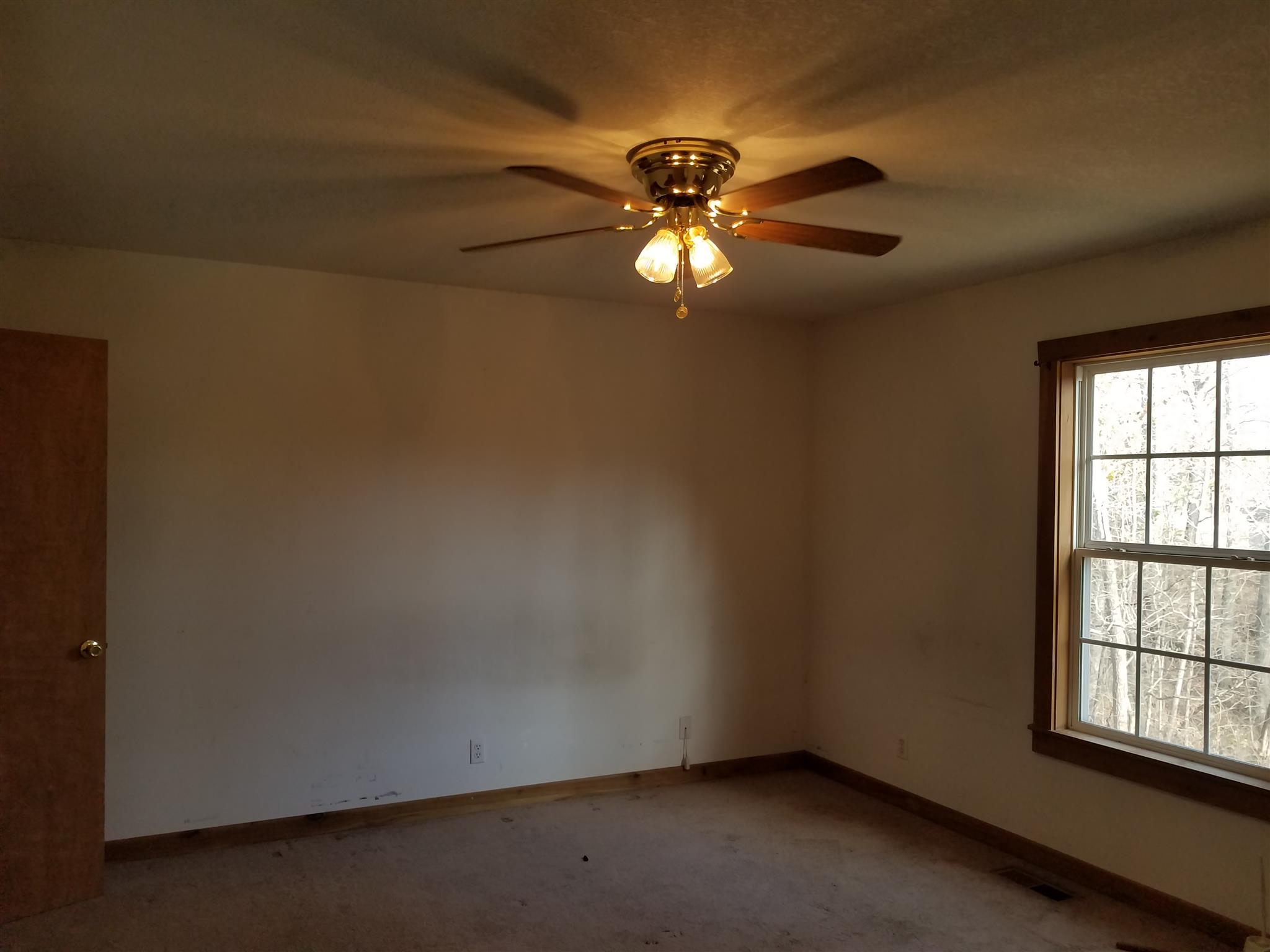 1082 Glendale Road White Bluff, TN 37187 - Photo 13 of 19 Large Master Bedroom