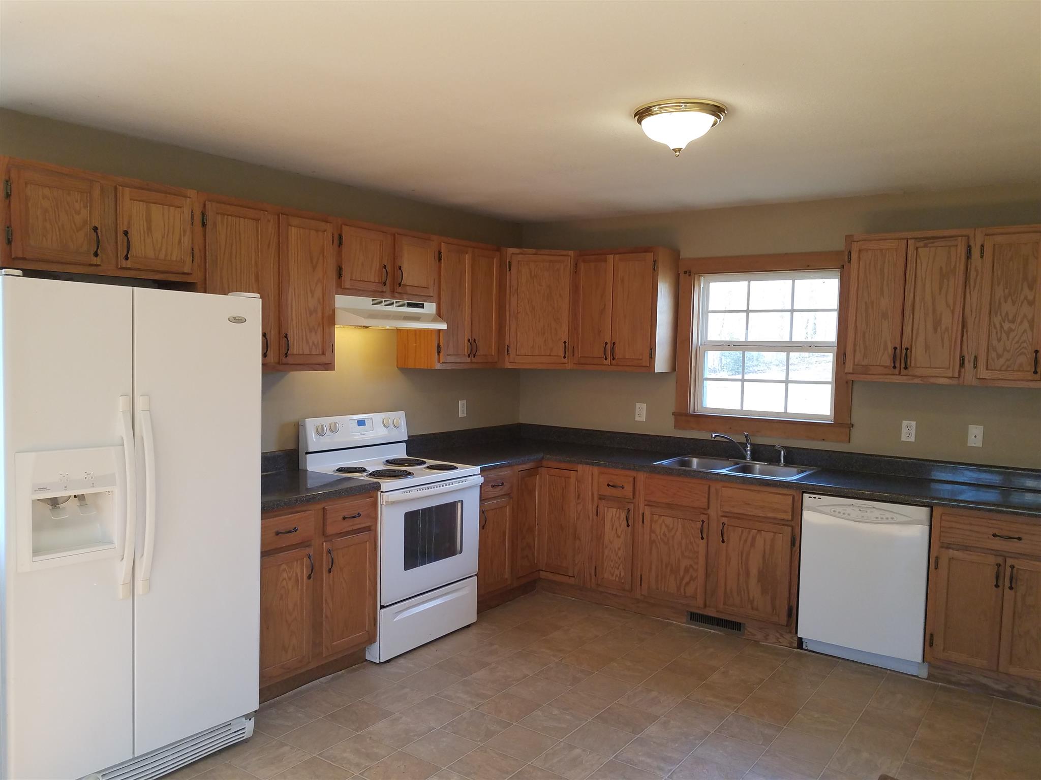 1082 Glendale Road White Bluff, TN 37187 - Photo 5 of 19 Kitchen