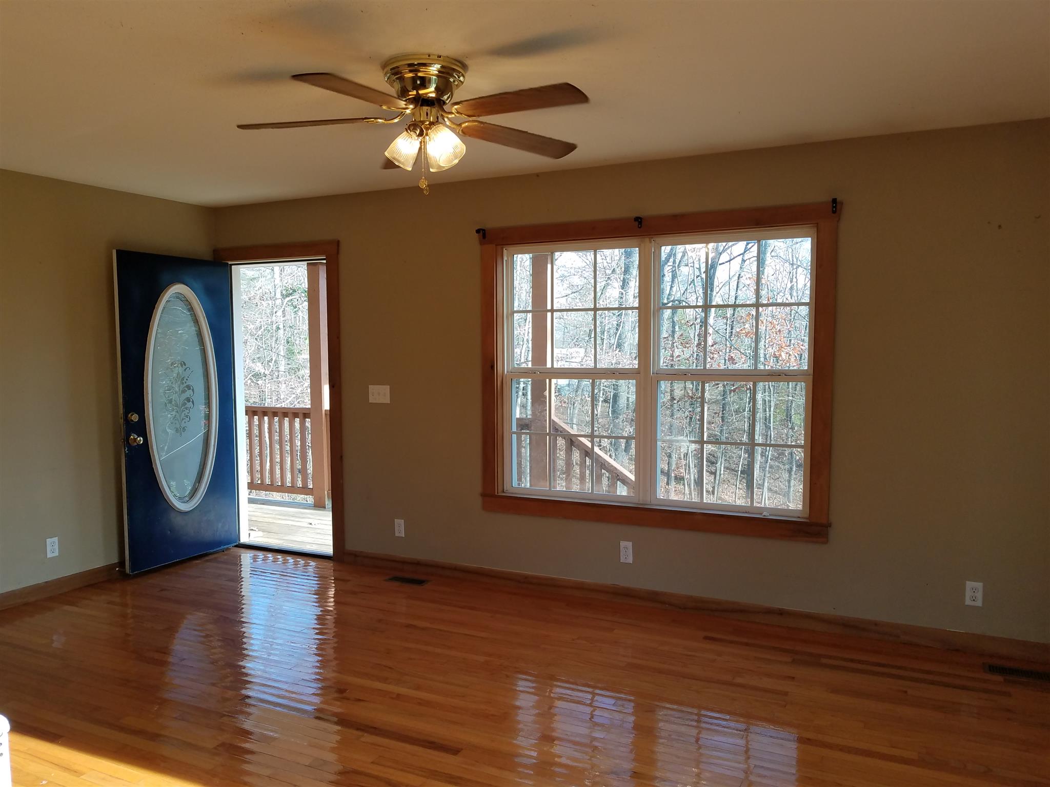1082 Glendale Road White Bluff, TN 37187 - Photo 6 of 19 Living Room