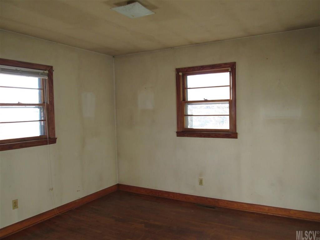 2884 Willis Road Lenoir, NC 28645 - Photo 9 of 11 Gallery Image 9