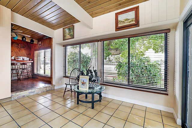 $5,000 | 1901 North Riverside Drive, Pompano Beach, FL 33062