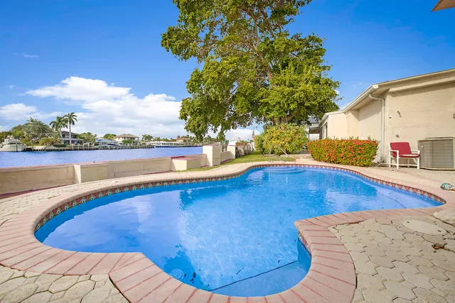 $5,000 | 1901 North Riverside Drive, Pompano Beach, FL 33062