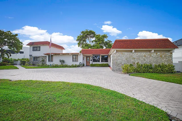 $5,000 | 1901 North Riverside Drive, Pompano Beach, FL 33062