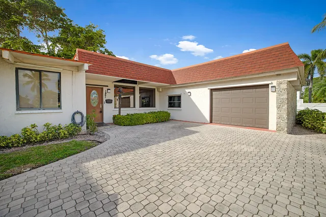 $5,000 | 1901 North Riverside Drive, Pompano Beach, FL 33062