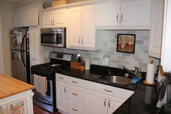 $3,350 | 200 I Street, Unit 2, Boston, MA 02127