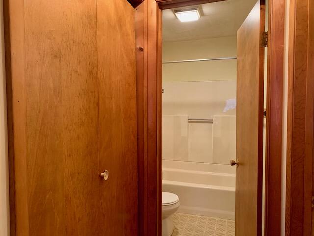 6256 West Dewey Road Ludington, MI 49431 - Photo 11 of 26 Linen Closet and Full Bath