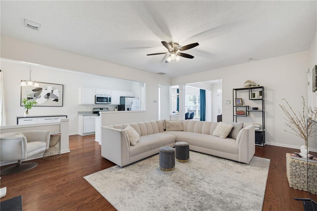13300 Morris Road, Unit 122 Milton, GA 30004 - Photo 5 of 14 Gallery Image 5
