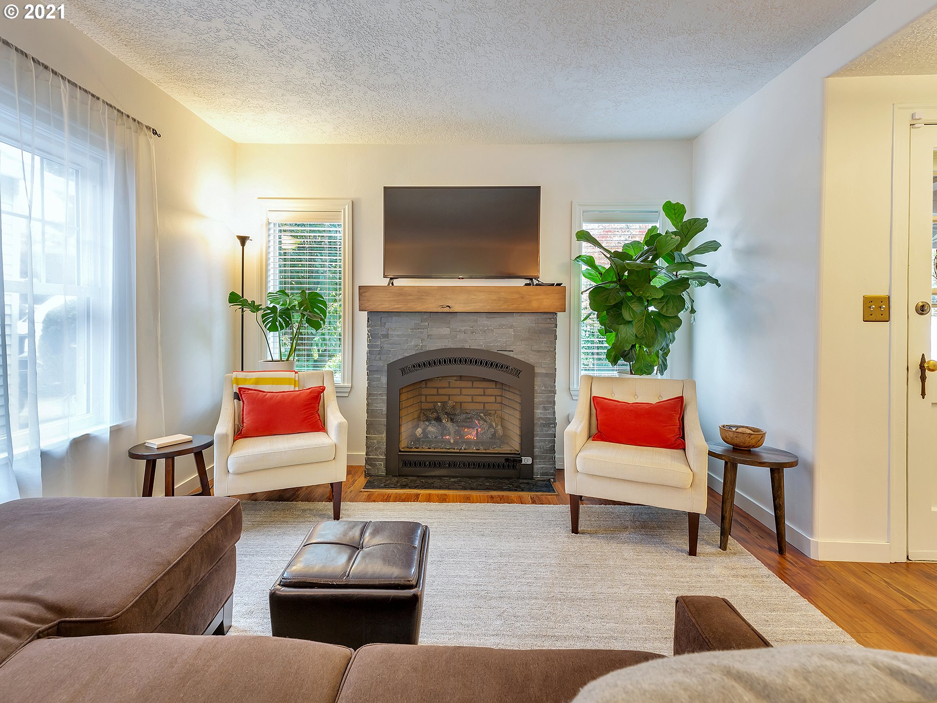 1505 Southwest Spring Garden Street Portland, OR 97219 - Photo 5 of 32 Gallery Image 5