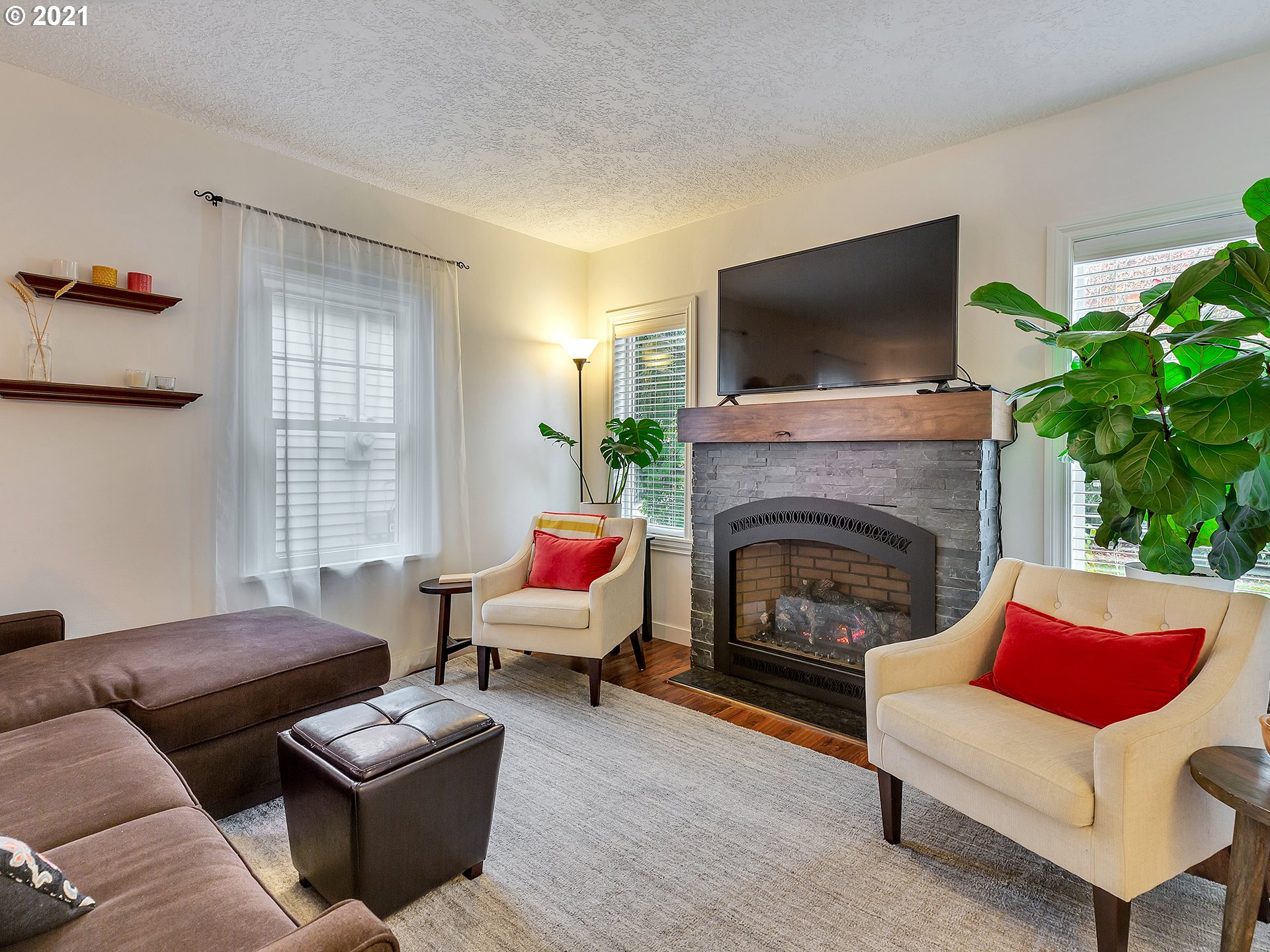 1505 Southwest Spring Garden Street Portland, OR 97219 - Photo 6 of 32 Gallery Image 6