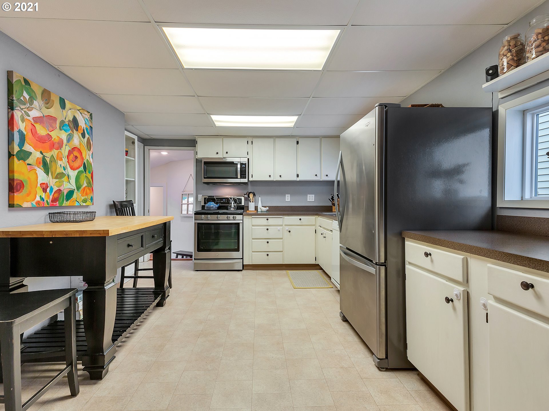 1505 Southwest Spring Garden Street Portland, OR 97219 - Photo 9 of 32 Gallery Image 9
