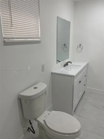 $2,800 | 1842 Madison Street, Unit 1, Hollywood, FL 33020