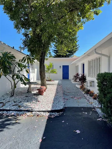 $2,800 | 1842 Madison Street, Unit 1, Hollywood, FL 33020