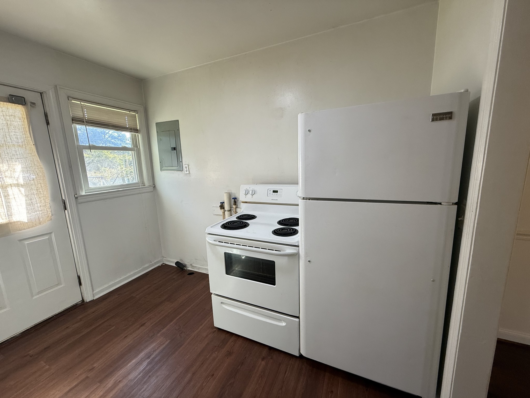 742 Ridgelawn Place Tullahoma, TN 37388 - Photo 12 of 23