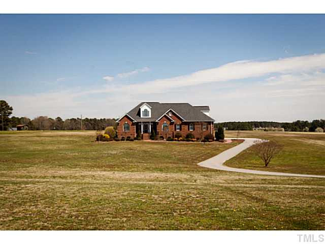 7515 Raleigh Road Benson, NC 27504 - Photo 3 of 25 Photo 3