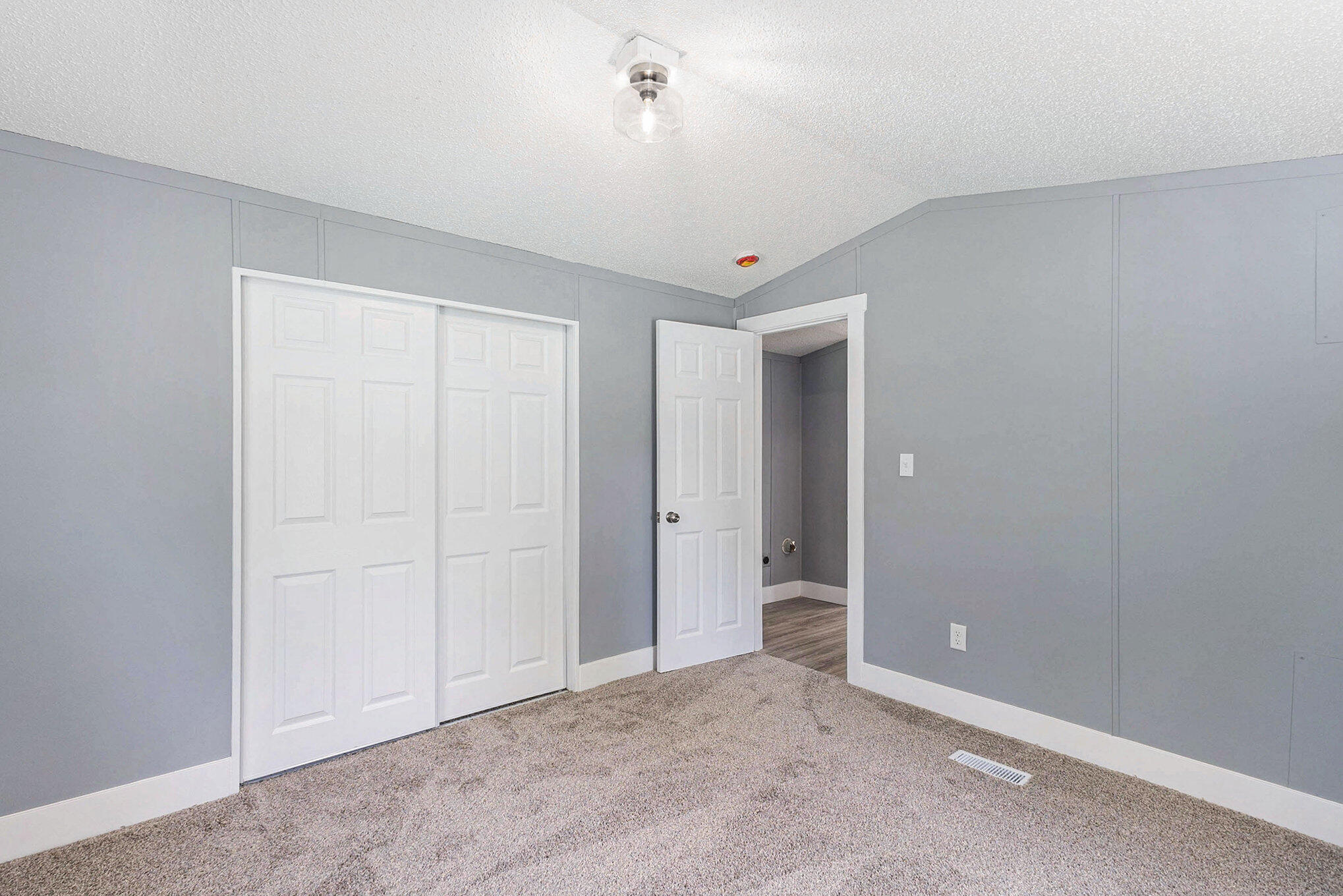 3216 East Stage Road Ionia, MI 48846 - Photo 11 of 22 012_file_858
