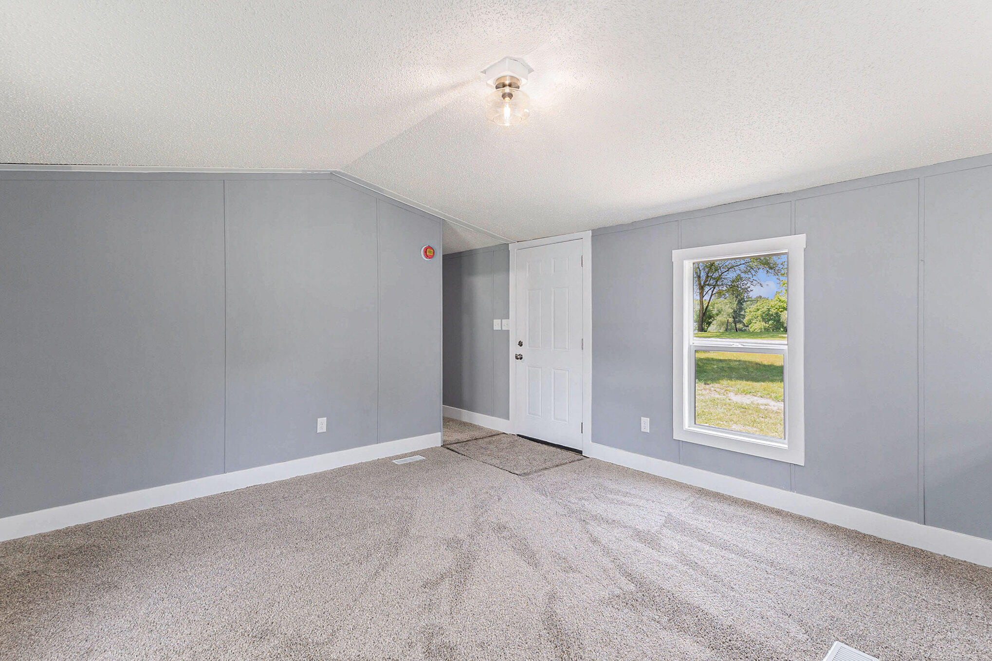 3216 East Stage Road Ionia, MI 48846 - Photo 5 of 22 006_file_817