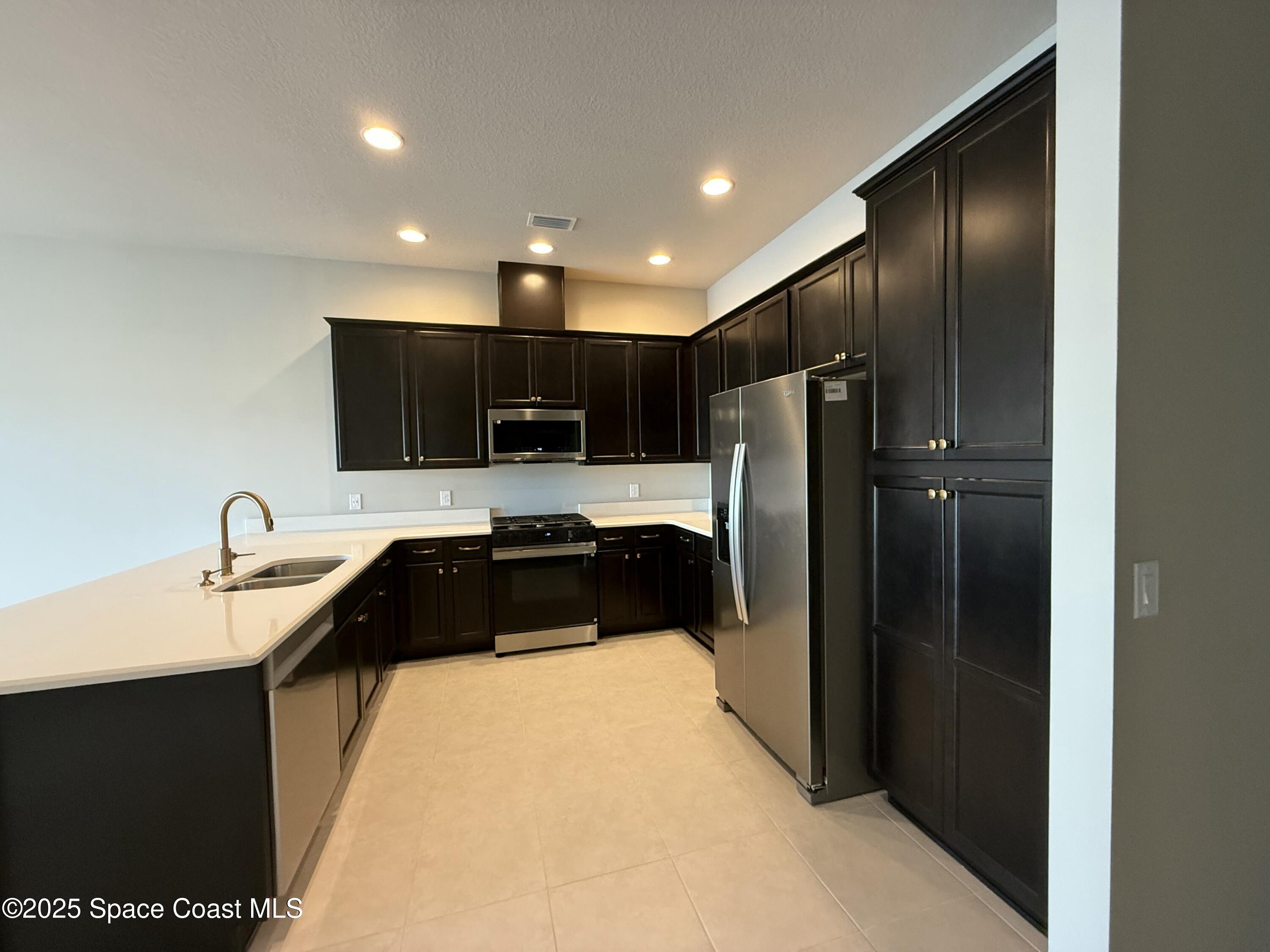 2998 Avalonia Drive Melbourne, FL 32940 - Photo 2 of 11 tempImageVOJlPY