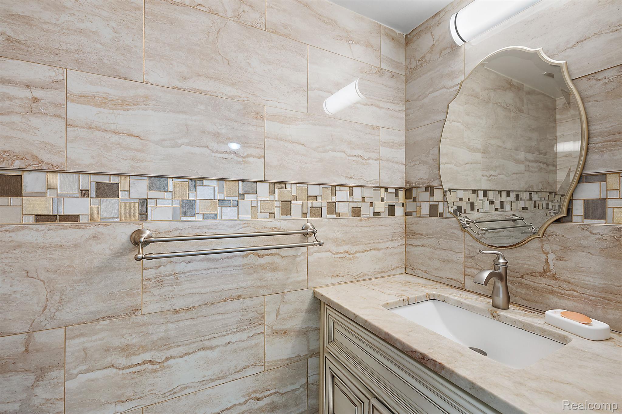 4352 15 Mile Road Sterling Heights, MI 48310 - Photo 26 of 37 Gallery Image 26