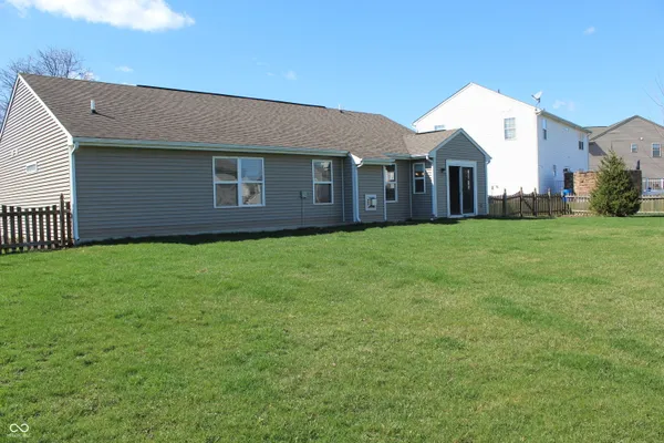 $329,900 | 1819 Oconnor Court, Avon, IN 46123