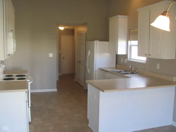 $329,900 | 1819 Oconnor Court, Avon, IN 46123