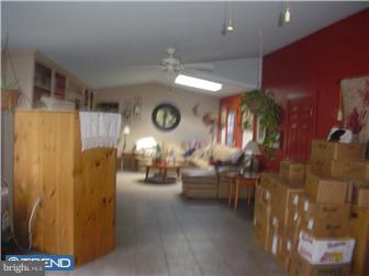 124 New Freedom Road Berlin, NJ 08009 - Photo 5 of 12 Great Room