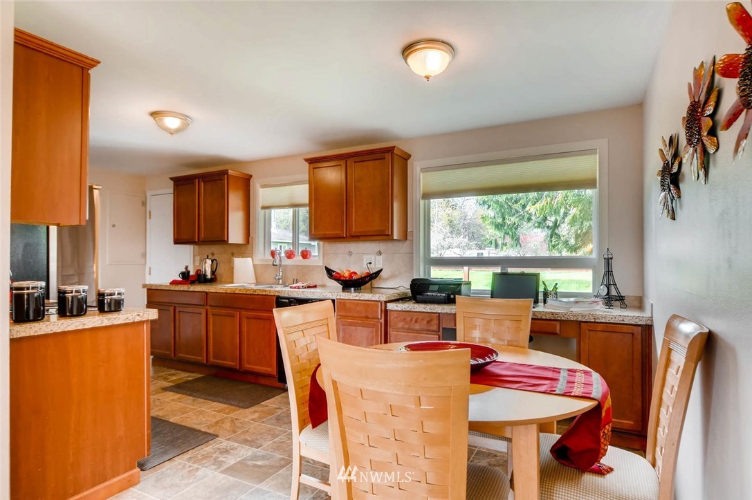 16646 Southeast 136th Street Renton, WA 98059 - Photo 7 of 21 Gallery Image 7