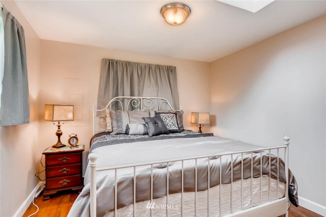 16646 Southeast 136th Street Renton, WA 98059 - Photo 10 of 21 Gallery Image 10