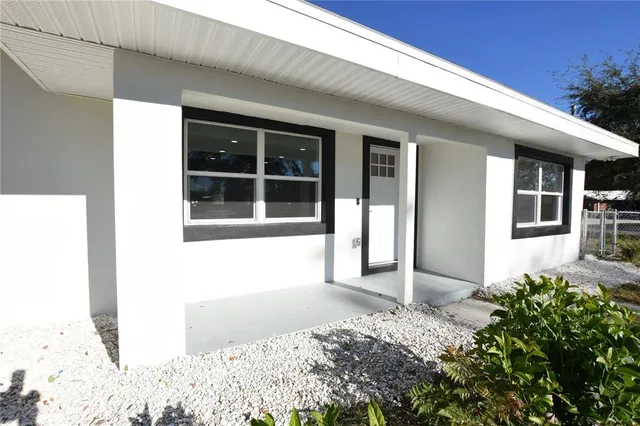 $1,760 | 2919 Hickory Street, Winter Haven, FL 33881