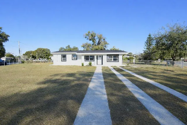 $1,760 | 2919 Hickory Street, Winter Haven, FL 33881