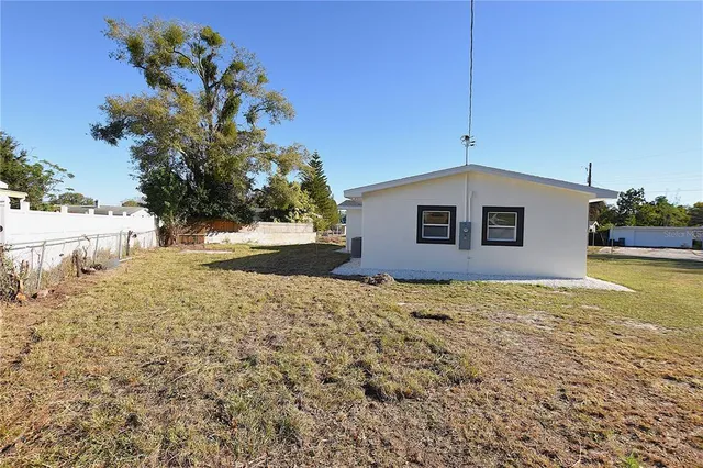 $1,760 | 2919 Hickory Street, Winter Haven, FL 33881