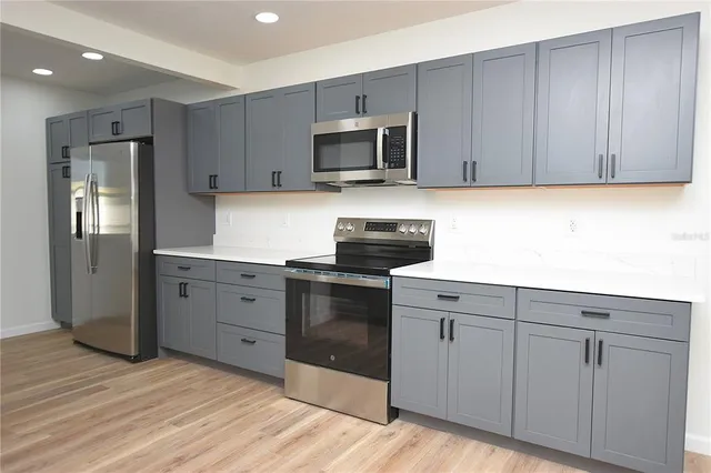 $1,760 | 2919 Hickory Street, Winter Haven, FL 33881