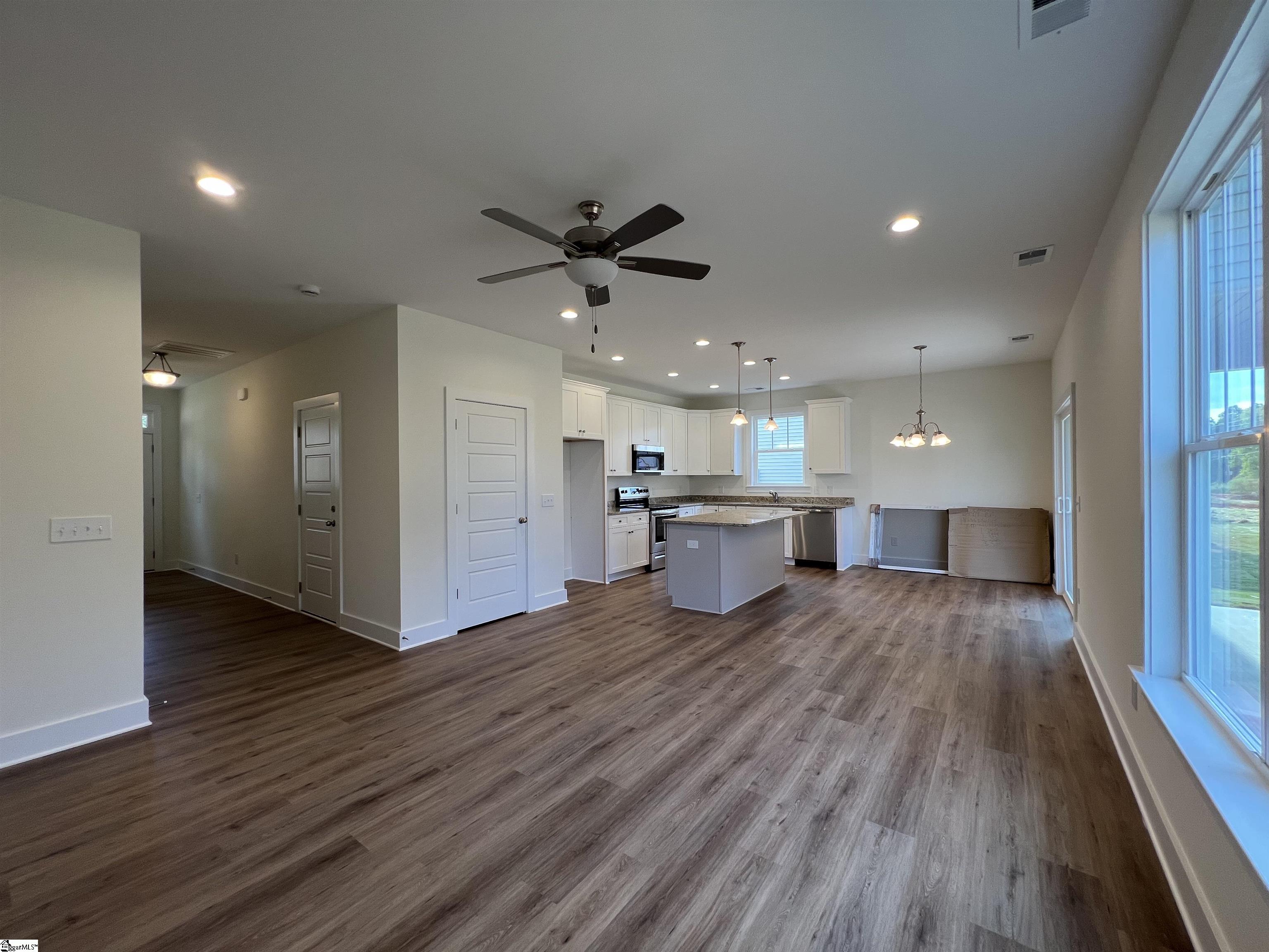 219 Amsterdam Road Easley, SC 29640 - Photo 7 of 29