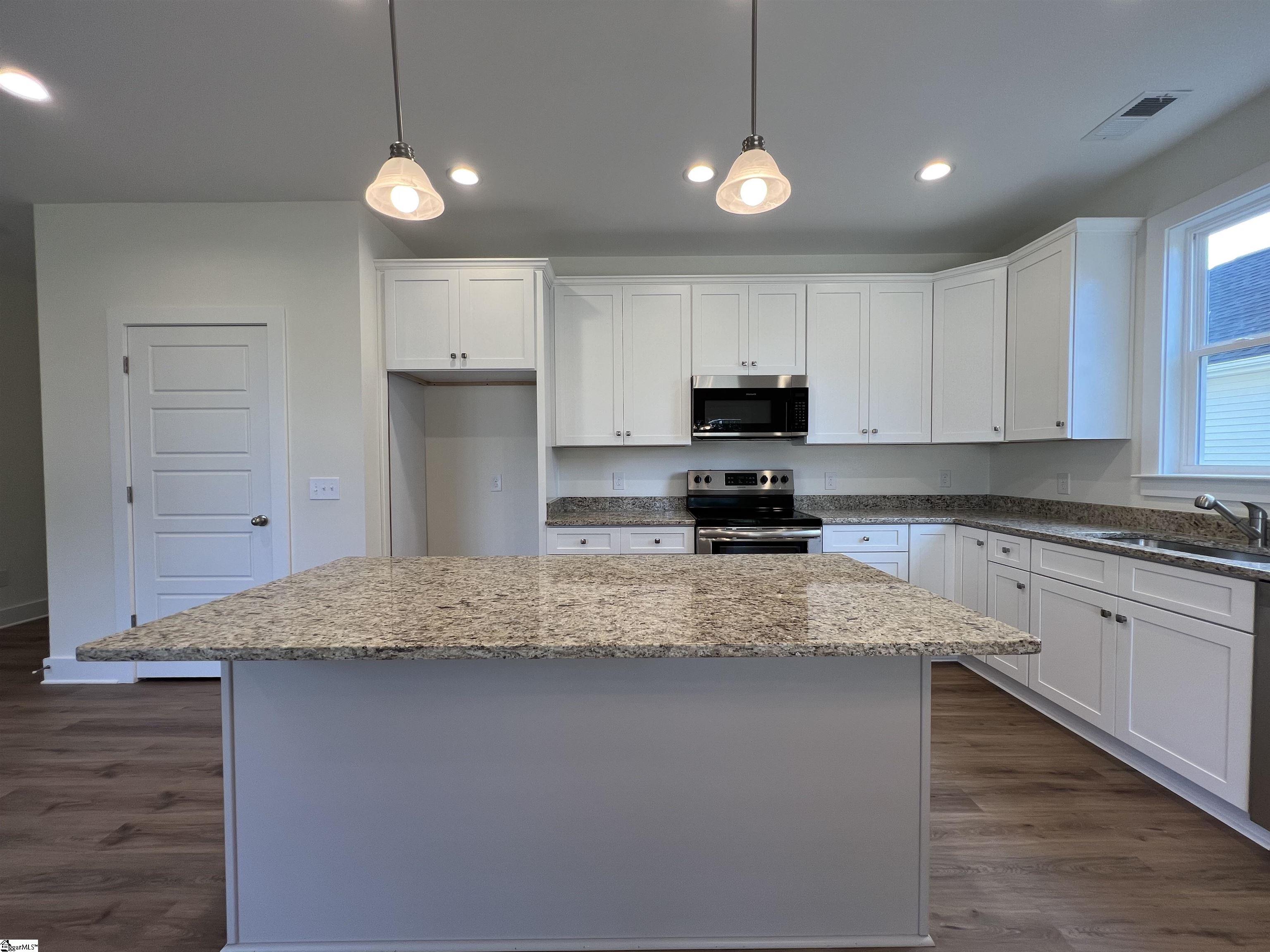 219 Amsterdam Road Easley, SC 29640 - Photo 9 of 29