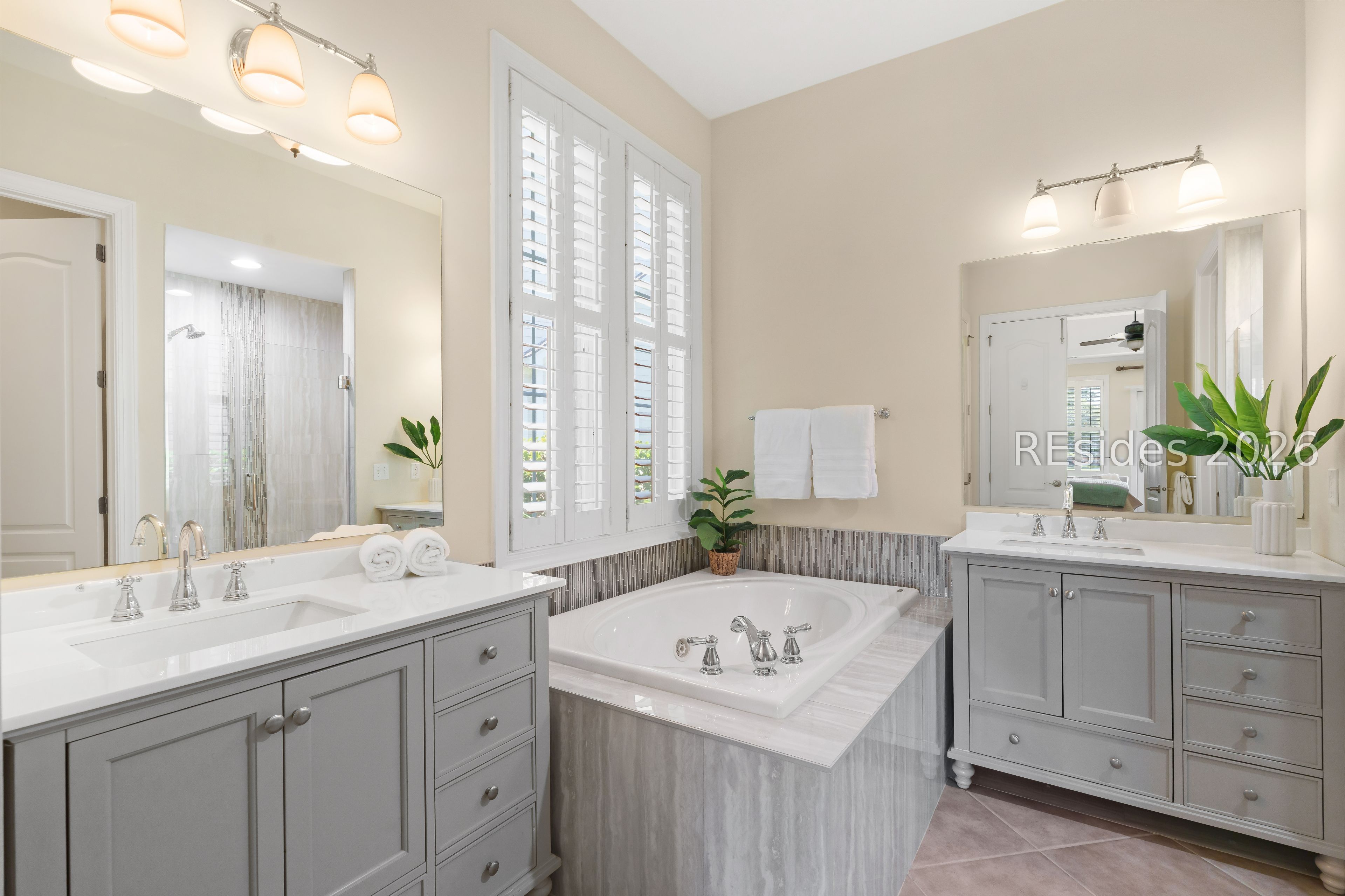 20 Chadbourne Street Bluffton, SC 29910 - Photo 16 of 29 Nicely remodeled primary bath