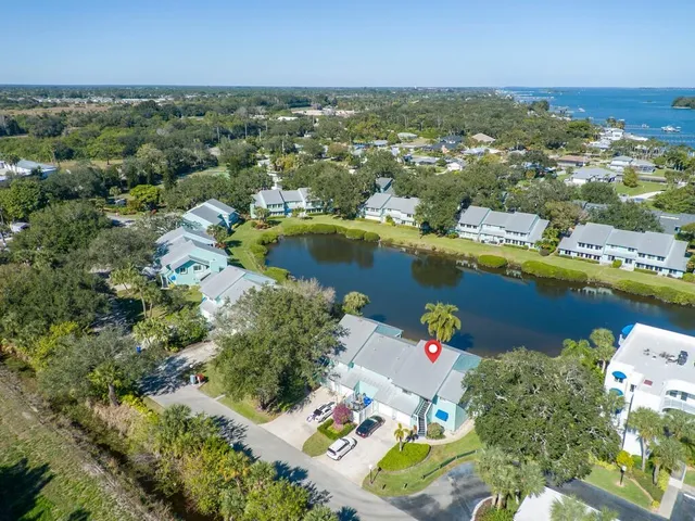 $365,000 | 6206 South River Run Drive, Sebastian, FL 32958