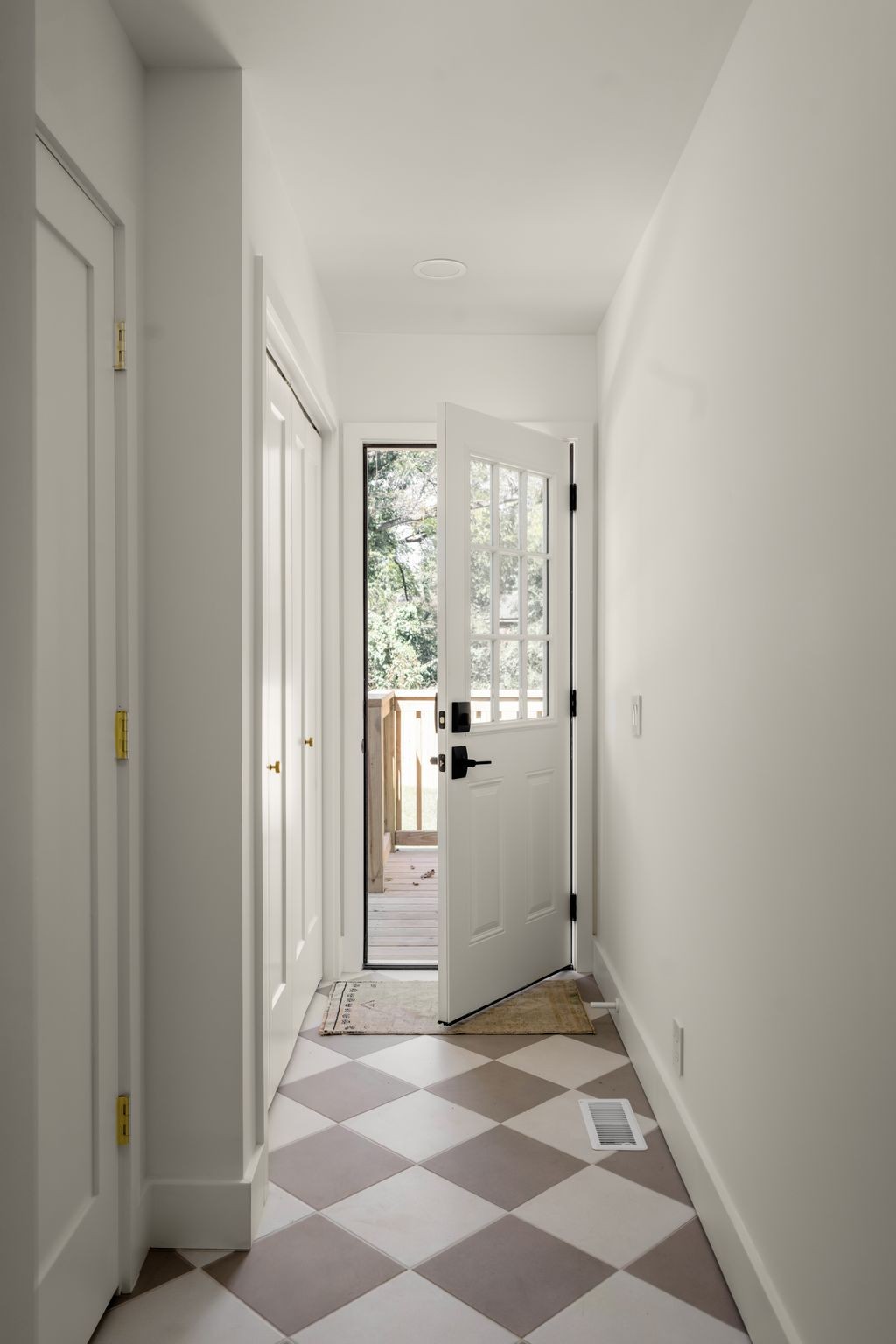 5534 Oakmont Circle Nashville, TN 37209 - Photo 13 of 52