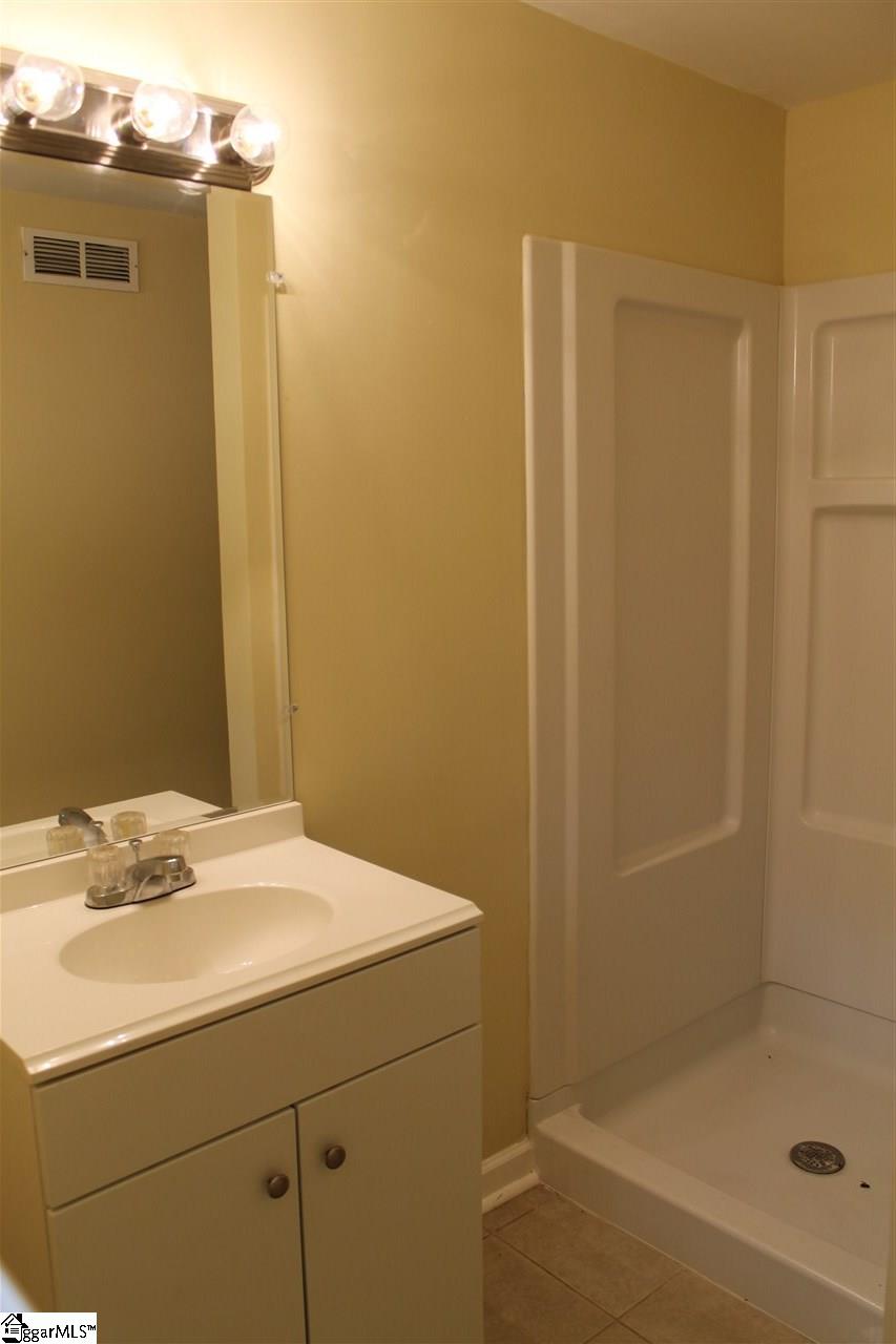 96 Community Road Greenville, SC 29605 - Photo 13 of 16 Gallery Image 13