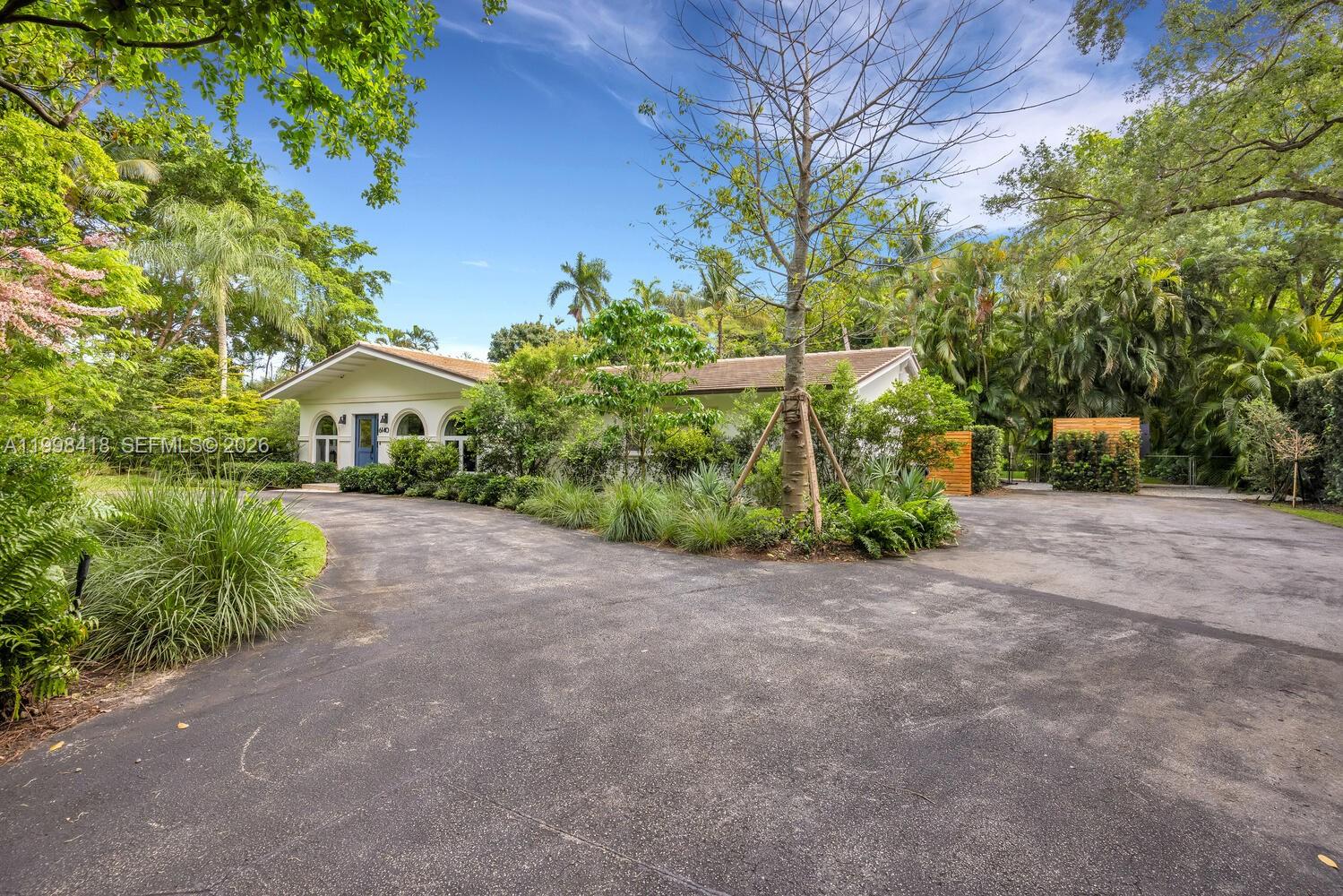 6140 Southwest 90th Street Pinecrest, FL 33156 - Photo 43 of 45