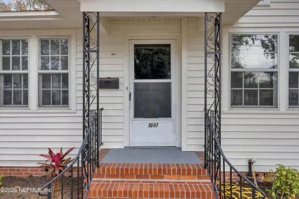 a view of a entryway of the house