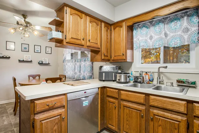 $250,000 | 1280 Westlake Woods Drive, Battle Creek, MI 49037