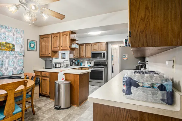$225,000 | 1280 Westlake Woods Drive, Battle Creek, MI 49037