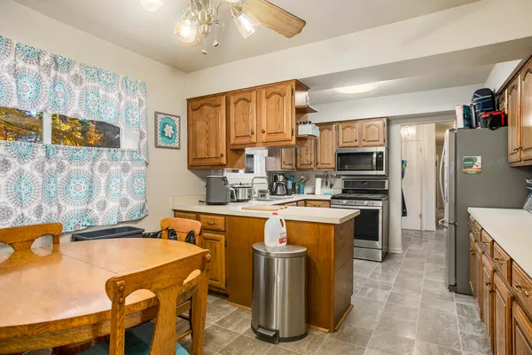 $225,000 | 1280 Westlake Woods Drive, Battle Creek, MI 49037