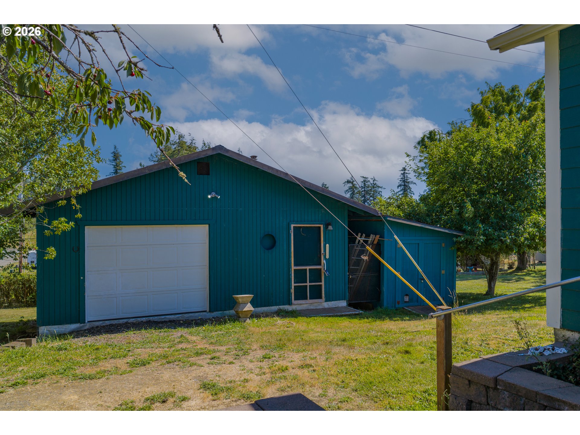412 23rd Street Myrtle Point, OR 97458 - Photo 4 of 42
