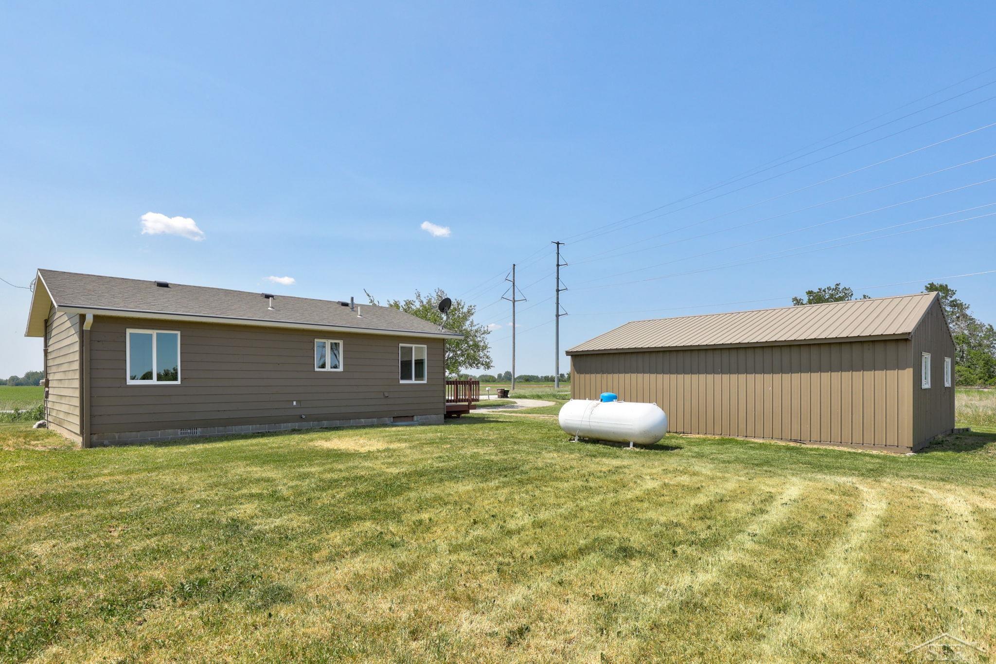 2532 Bordeau Road Standish, MI 48658 - Photo 6 of 50 Back of home