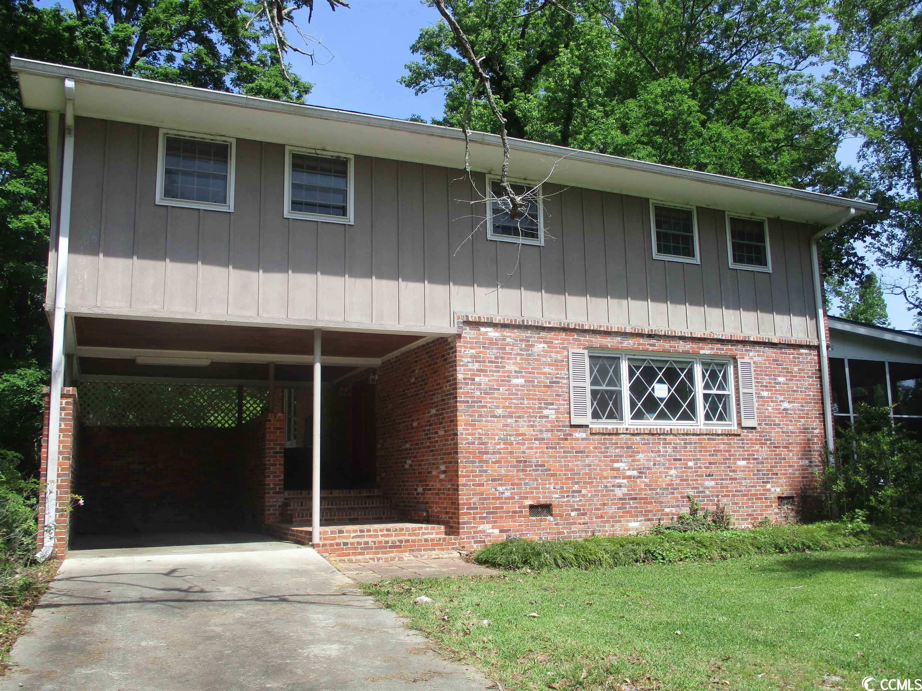 102 Forest Court Mullins, SC 29574 - Photo 1 of 28