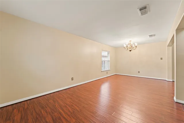 $2,100 | 32227 Willow Creek Park, Conroe, TX 77385