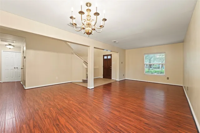 $2,100 | 32227 Willow Creek Park, Conroe, TX 77385