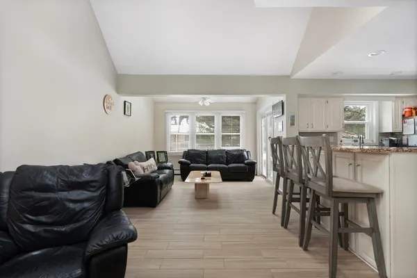 $425,000 | 34 Rosslare Drive, Unit 108, Worcester, MA 01602
