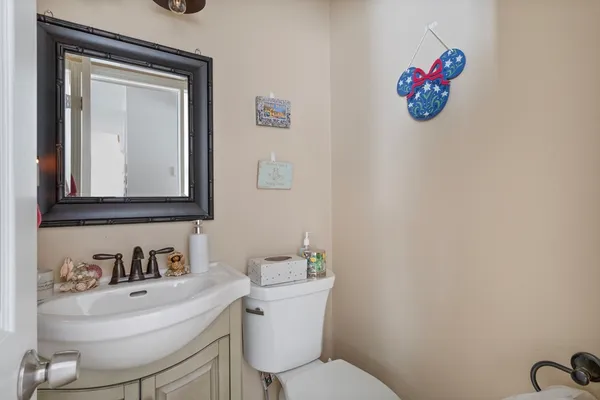 $425,000 | 34 Rosslare Drive, Unit 108, Worcester, MA 01602